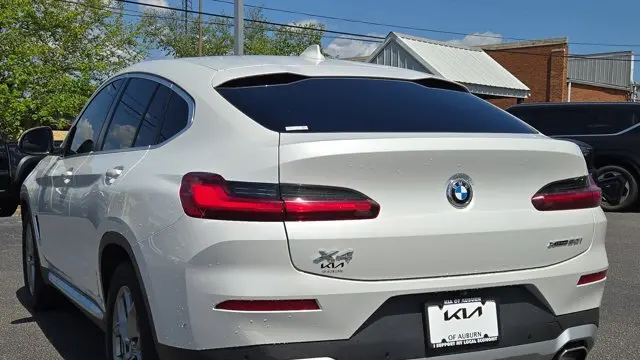 2022 BMW X4 xDrive30i