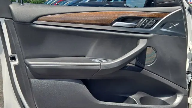 2022 BMW X4 xDrive30i