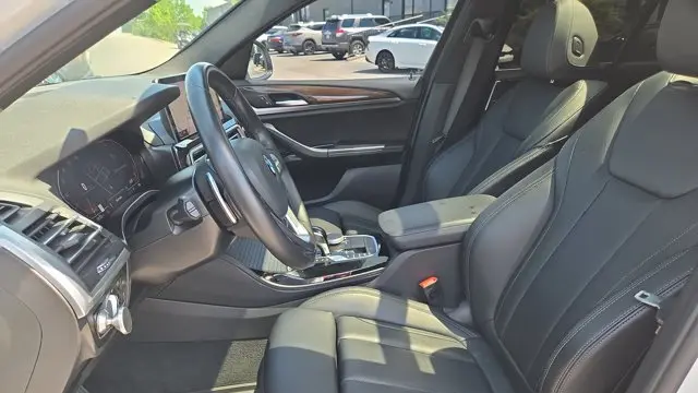 2022 BMW X4 xDrive30i