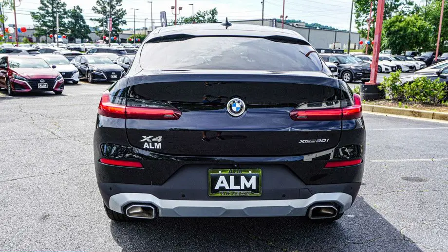 2025 BMW X4 xDrive30i