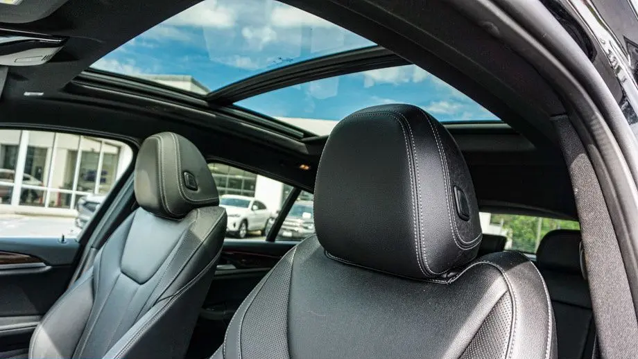2025 BMW X4 xDrive30i