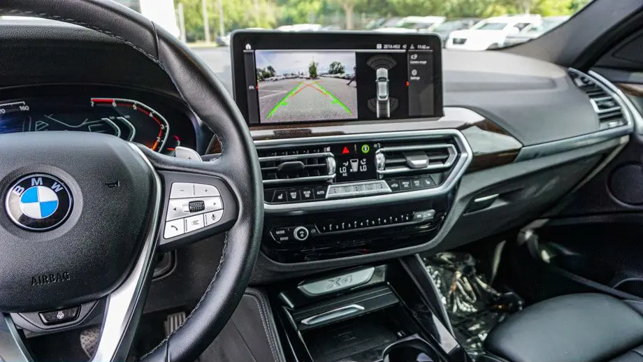2025 BMW X4 xDrive30i