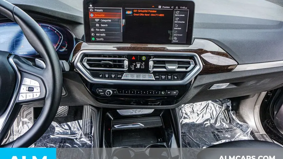 2025 BMW X4 xDrive30i