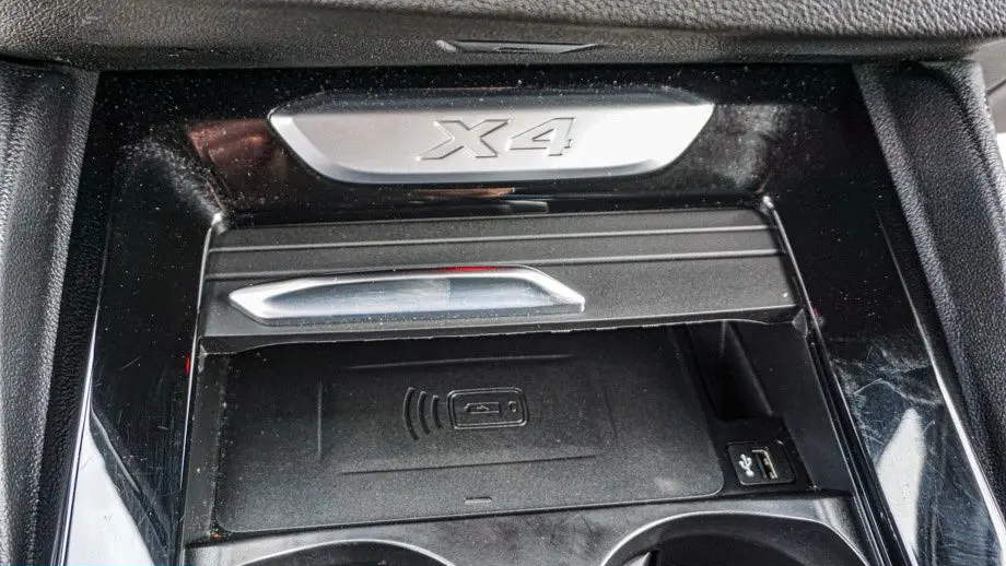 2025 BMW X4 xDrive30i