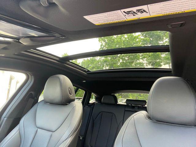 2022 BMW X4 - $30,247