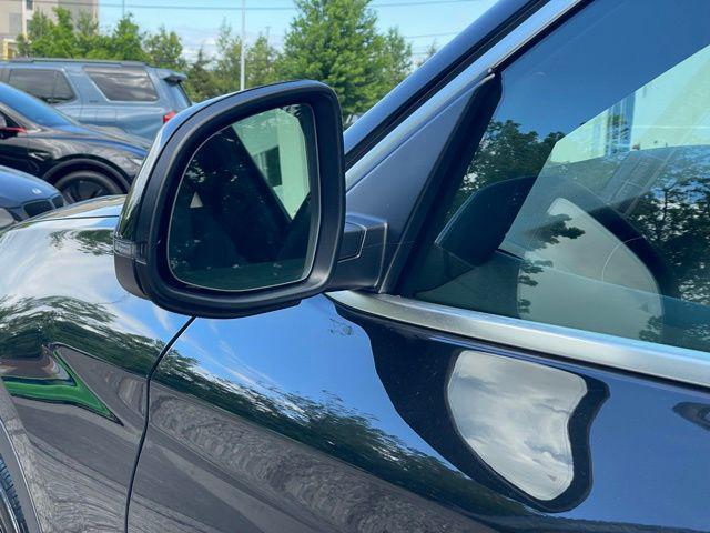 2022 BMW X4 - $30,247