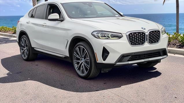 2022 BMW X4 xDrive30i