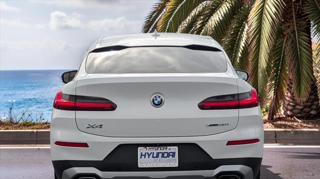 2022 BMW X4 xDrive30i