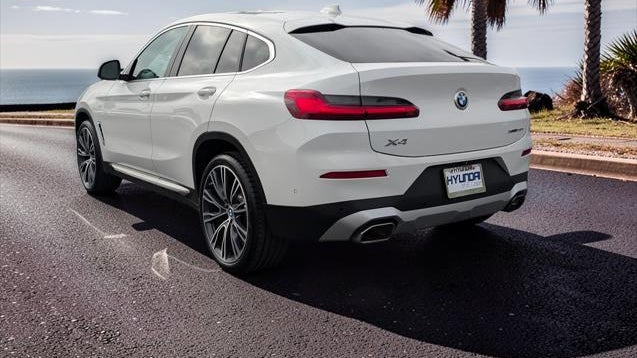 2022 BMW X4 xDrive30i