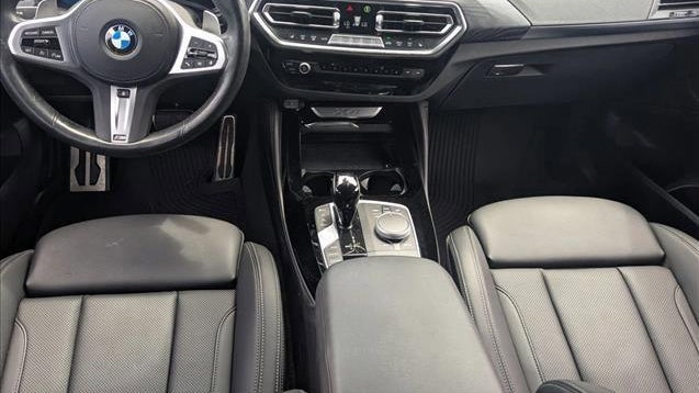 2023 BMW X4 xDrive30i