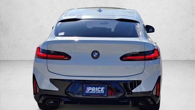 2023 BMW X4 xDrive30i