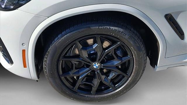 2023 BMW X4 xDrive30i