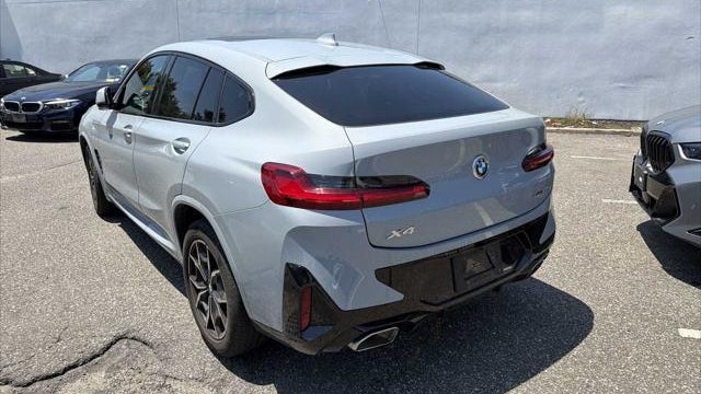 2024 BMW X4 xDrive30i