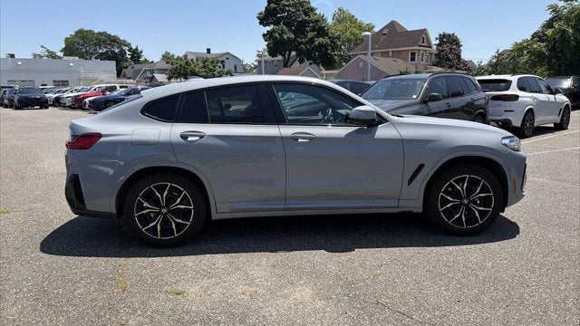 2024 BMW X4 xDrive30i