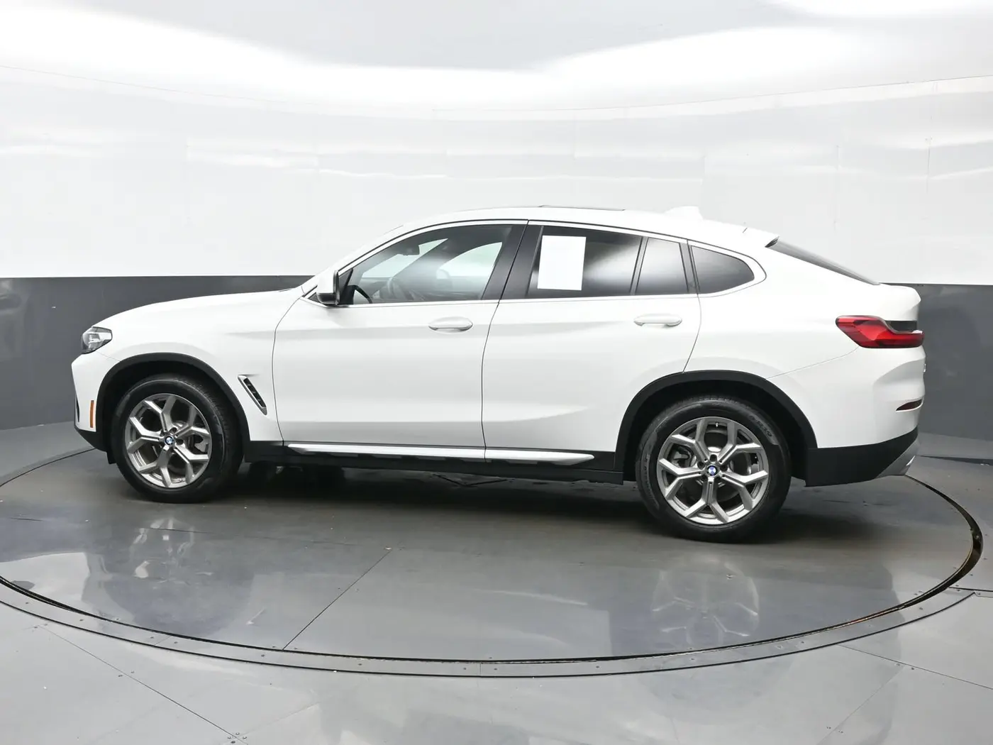 2025 BMW X4 - $44,953
