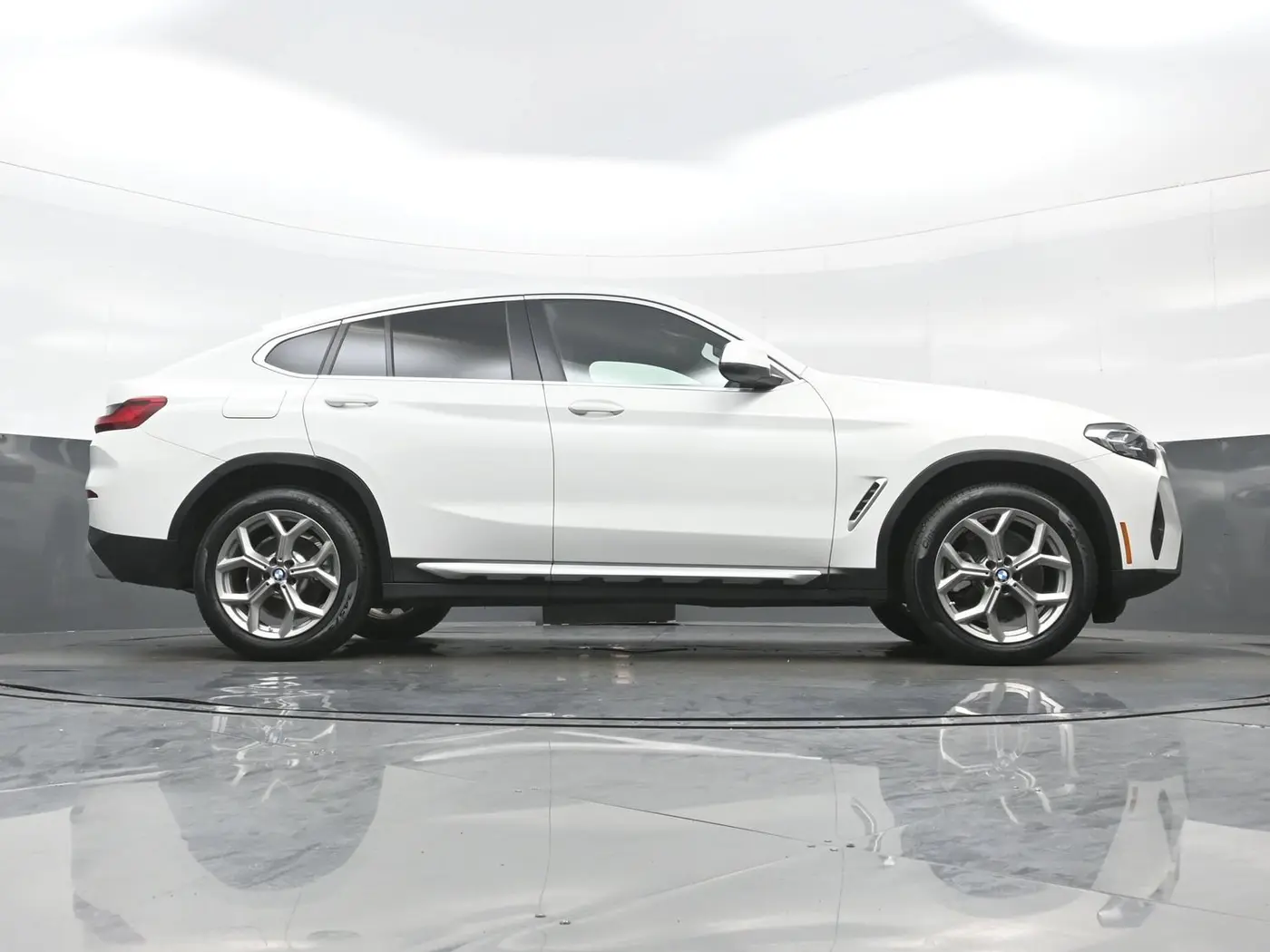2025 BMW X4 - $44,953