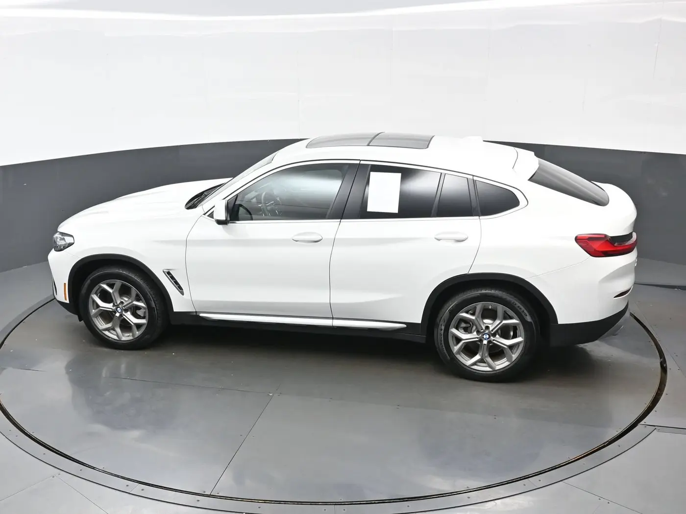2025 BMW X4 - $44,953