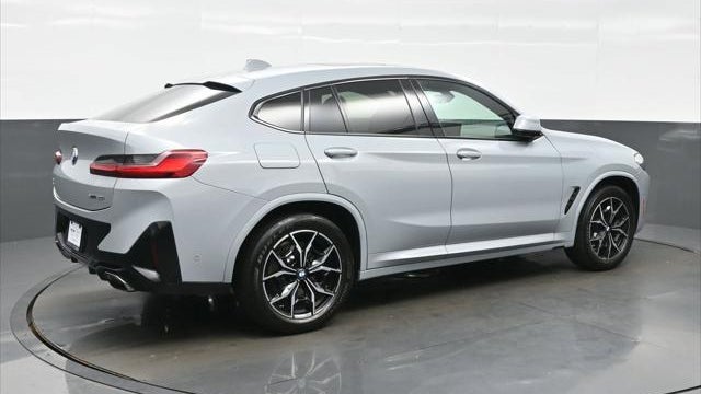 2022 BMW X4 xDrive30i