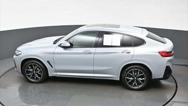2022 BMW X4 xDrive30i