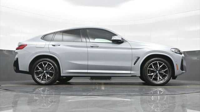 2022 BMW X4 xDrive30i