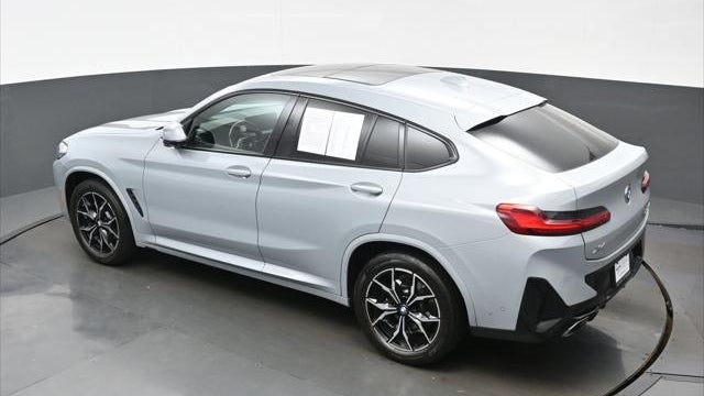2022 BMW X4 xDrive30i