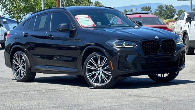 2023 BMW X4 xDrive30i
