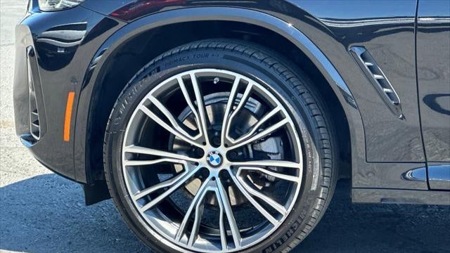 2023 BMW X4 xDrive30i