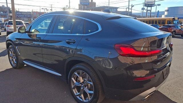 2025 BMW X4 xDrive30i