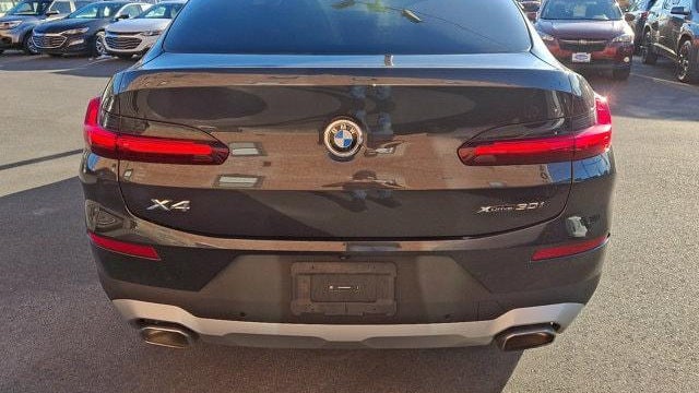 2025 BMW X4 xDrive30i