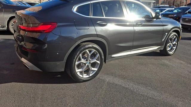 2025 BMW X4 xDrive30i