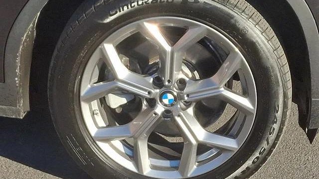 2025 BMW X4 xDrive30i