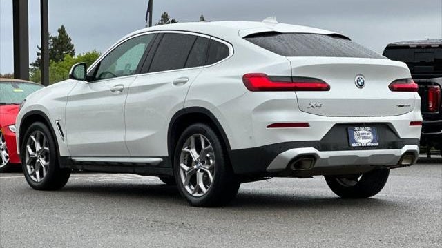 2023 BMW X4 xDrive30i