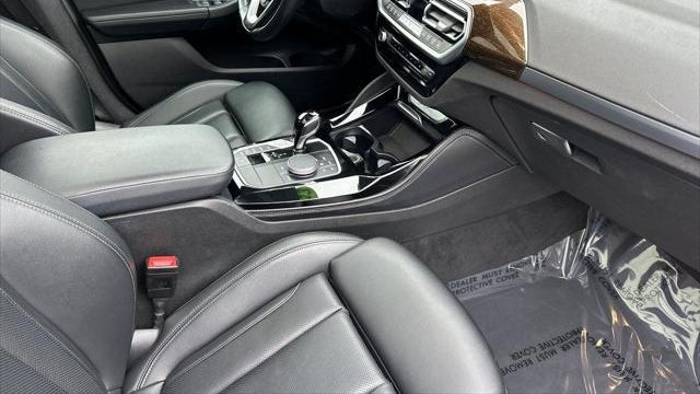 2023 BMW X4 xDrive30i