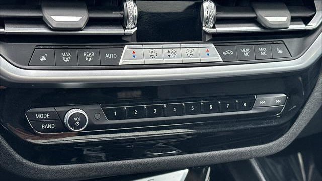 2023 BMW X4 xDrive30i
