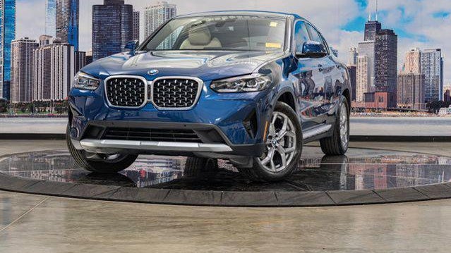 2025 BMW X4 xDrive30i