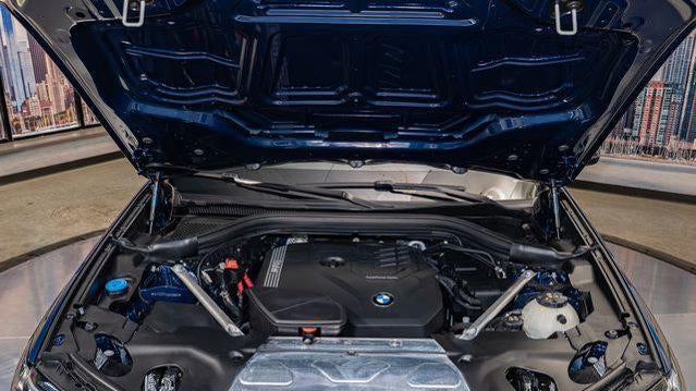 2025 BMW X4 xDrive30i