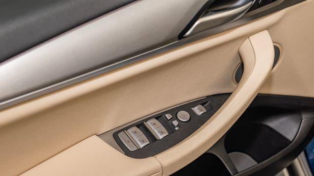 2025 BMW X4 xDrive30i