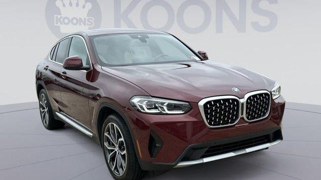 2025 BMW X4 xDrive30i