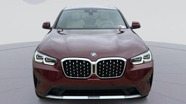 2025 BMW X4 xDrive30i