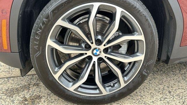 2025 BMW X4 xDrive30i