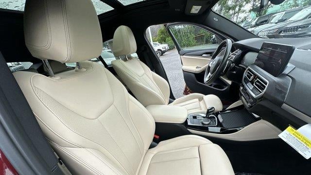 2025 BMW X4 xDrive30i