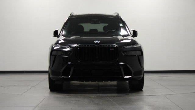 2024 BMW X7 M60i