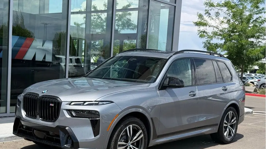 Preowned 2027 BMW X7 M60i for Sale