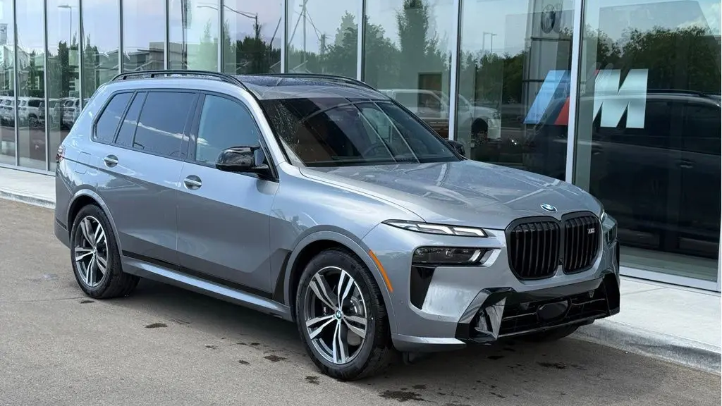 2027 BMW X7 M60i