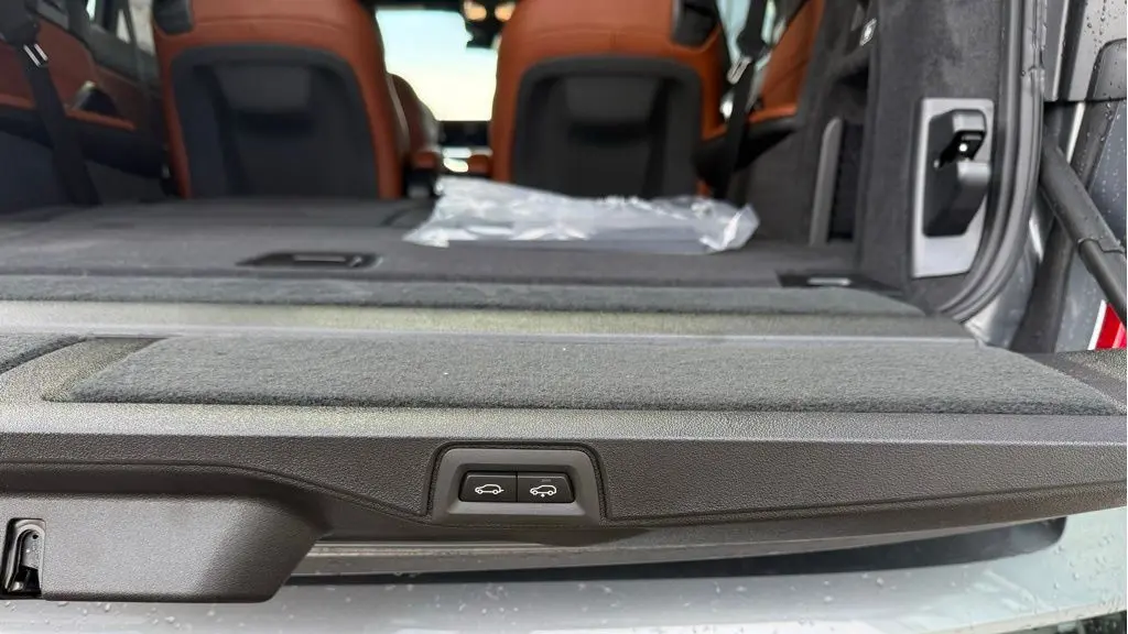 2027 BMW X7 M60i