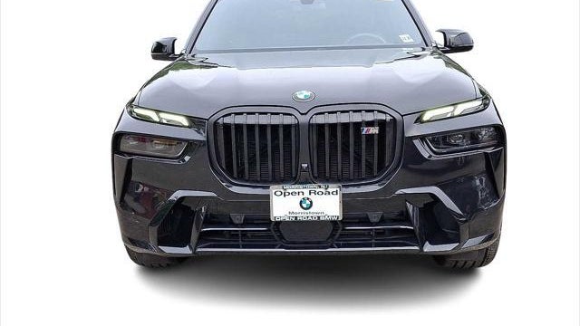 2025 BMW X7 M60i