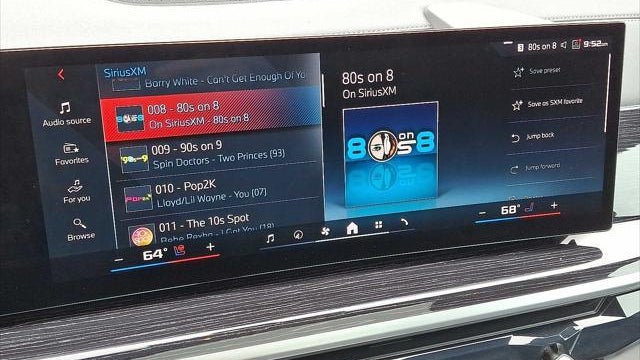 2025 BMW X7 M60i