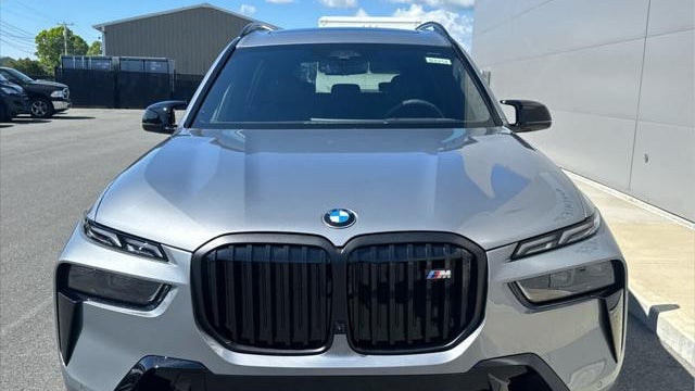 2027 BMW X7 M60i