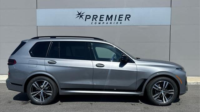 2027 BMW X7 M60i