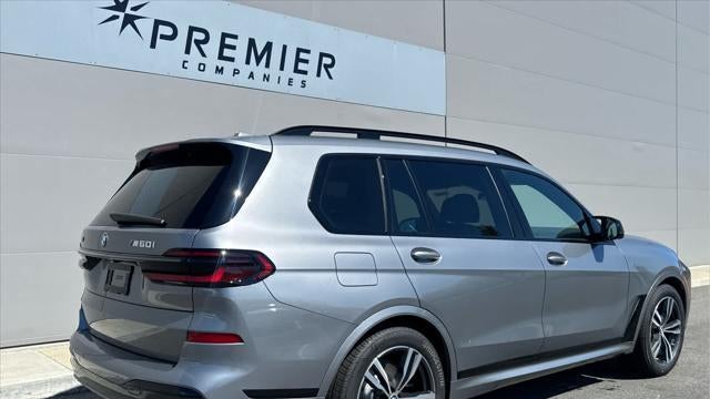 2027 BMW X7 M60i